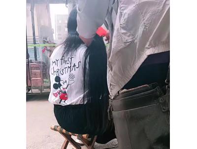 居民区收头发